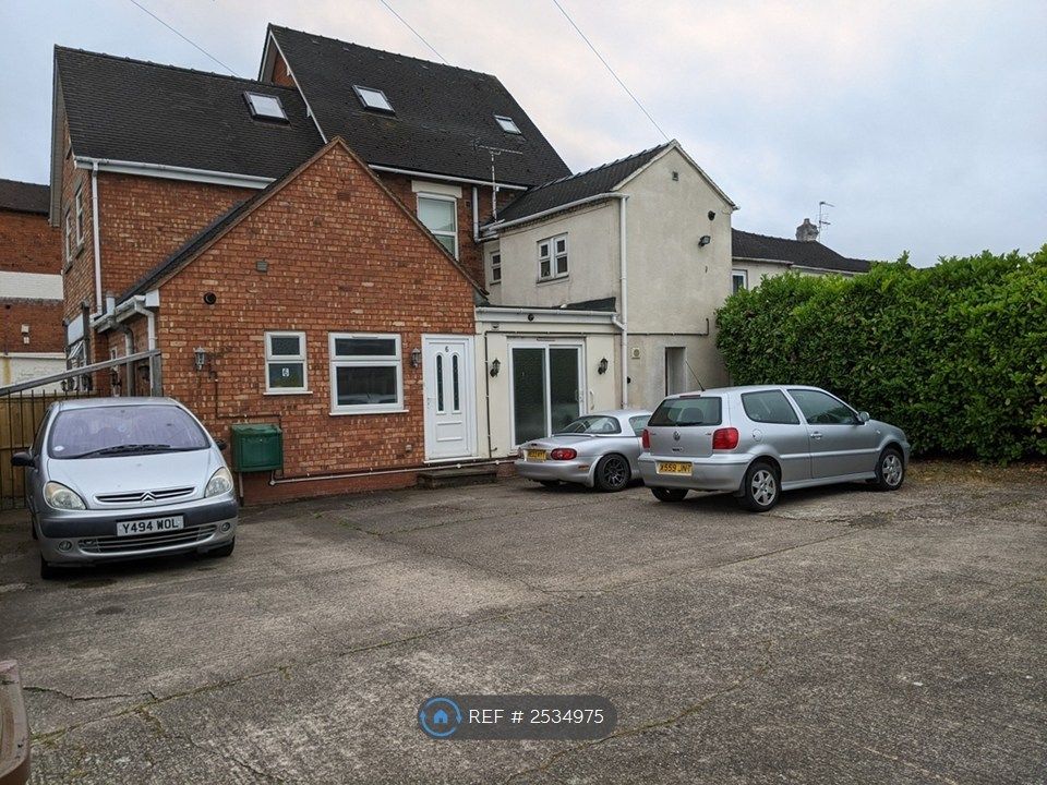 Property photo 2 of 8
