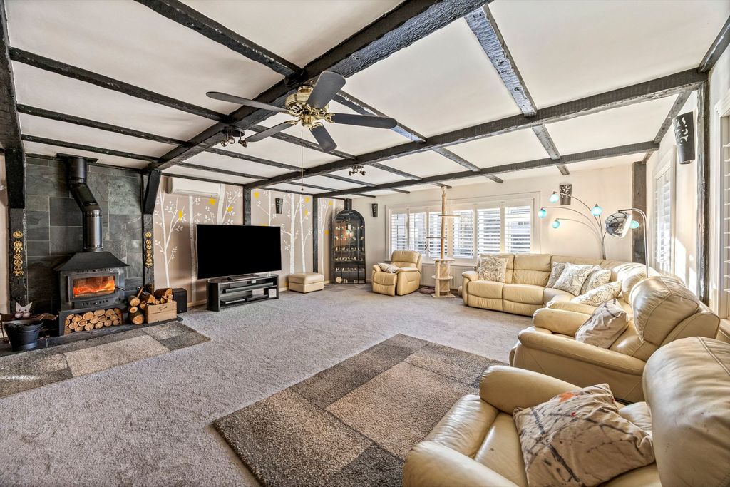 Property photo 3 of 26 Living Room