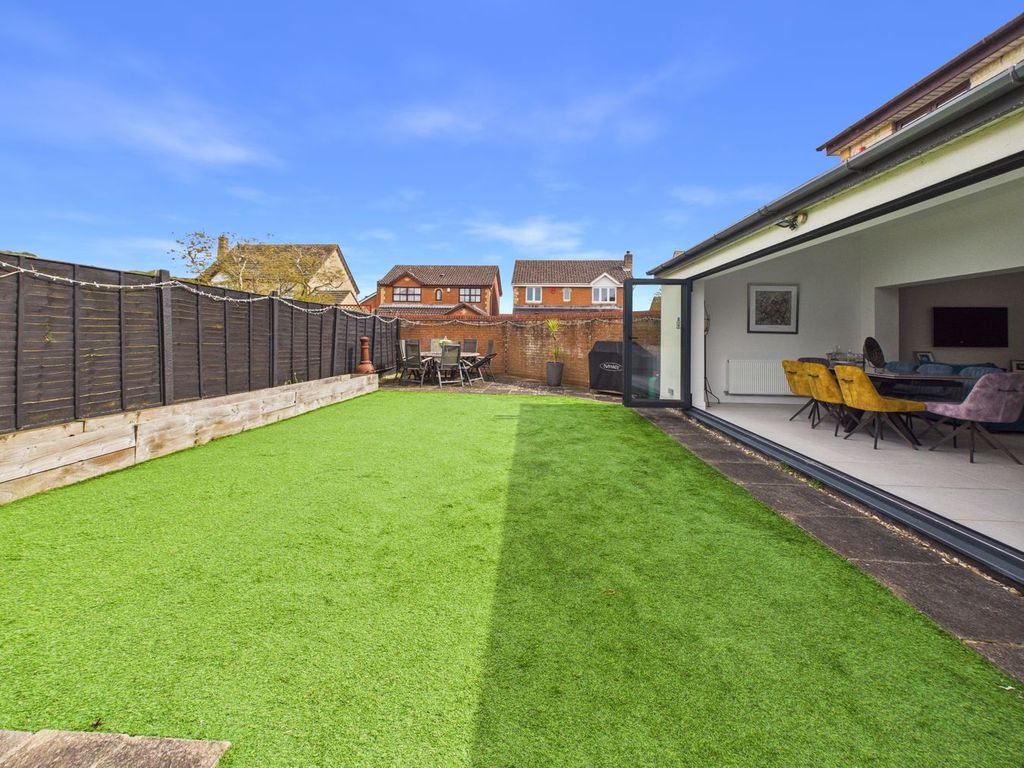 Property photo 3 of 31