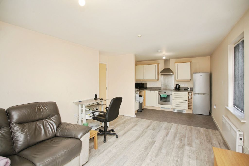 Additional image 5 of 2 bed flat for saleCrackthorne Drive, Rugby CV23