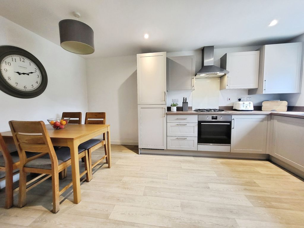 Property photo 2 of 17 Kitchen Diner