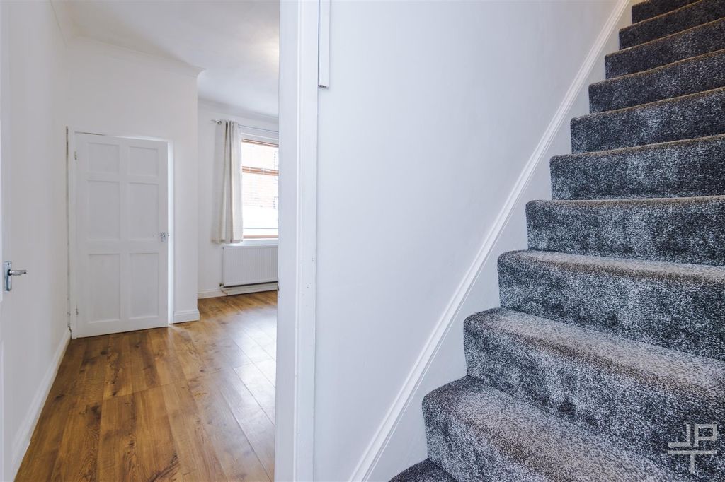 Property photo 3 of 27 10Rosestreet-Jpt-6.Jpg