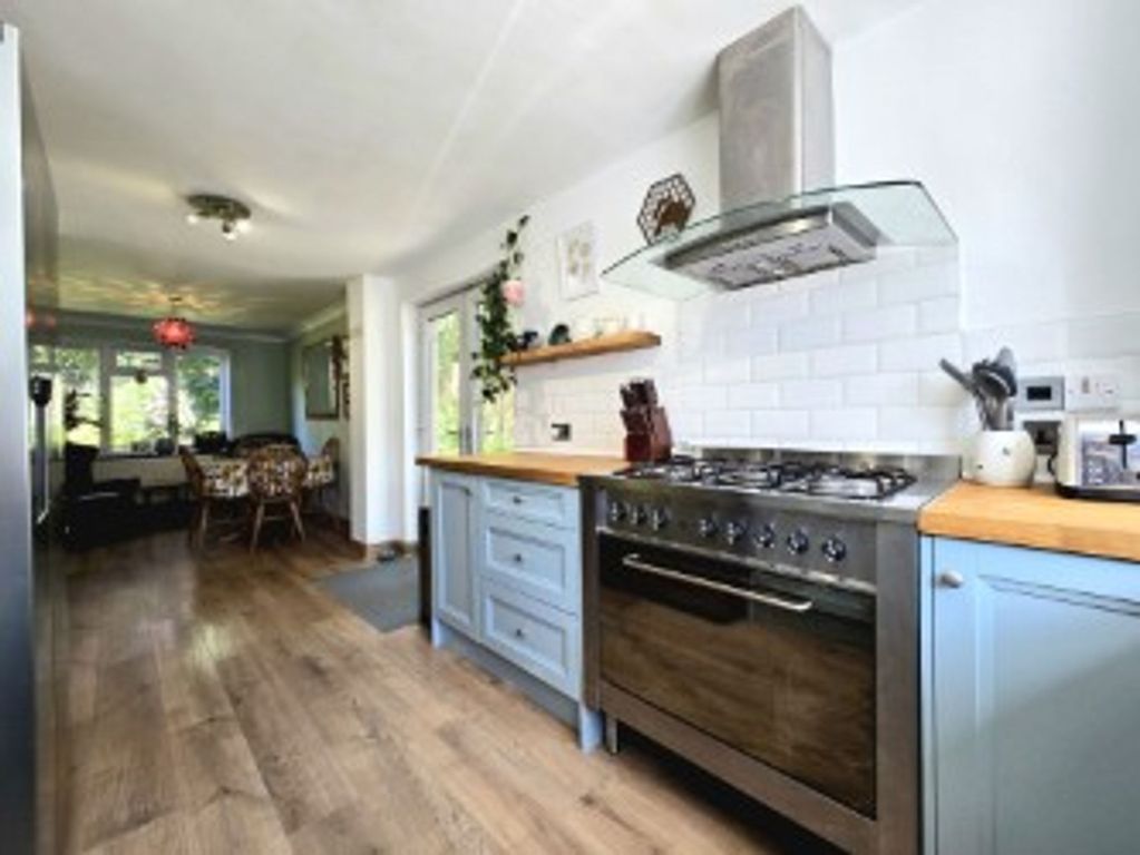 Property photo 3 of 46