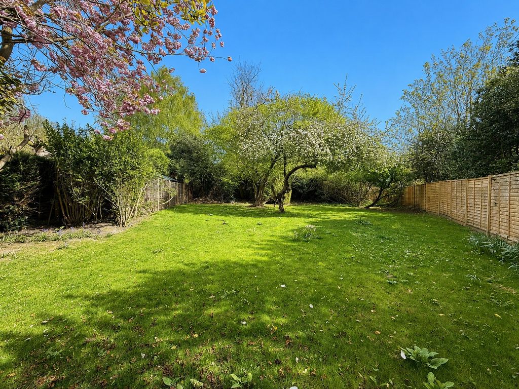 Property photo 2 of 22