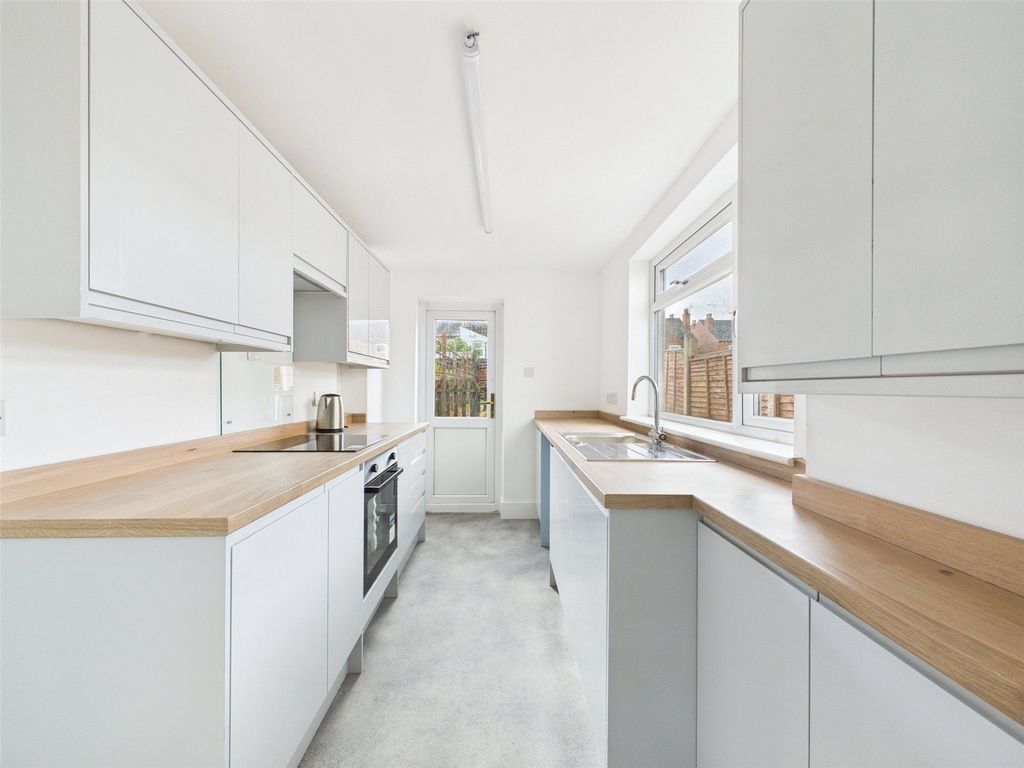 Property photo 2 of 13 Picture No. 22