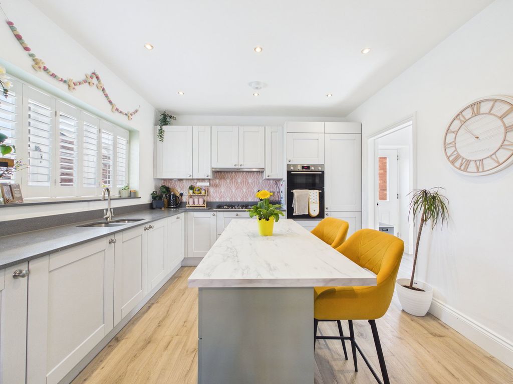 Property photo 3 of 26