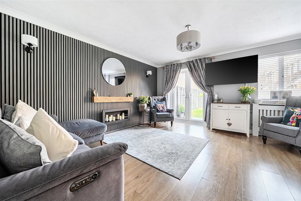 Property photo 2 of 17 1-69d540E59Cf62-1434969 (7)-1.Jpg