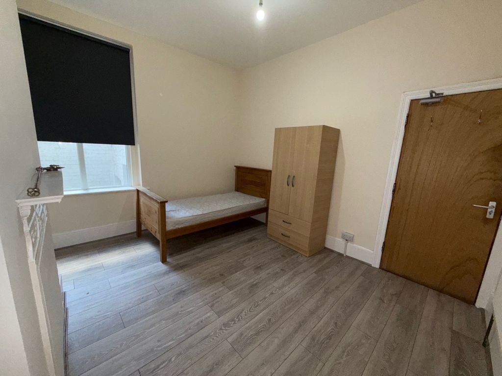 Property photo 2 of 2