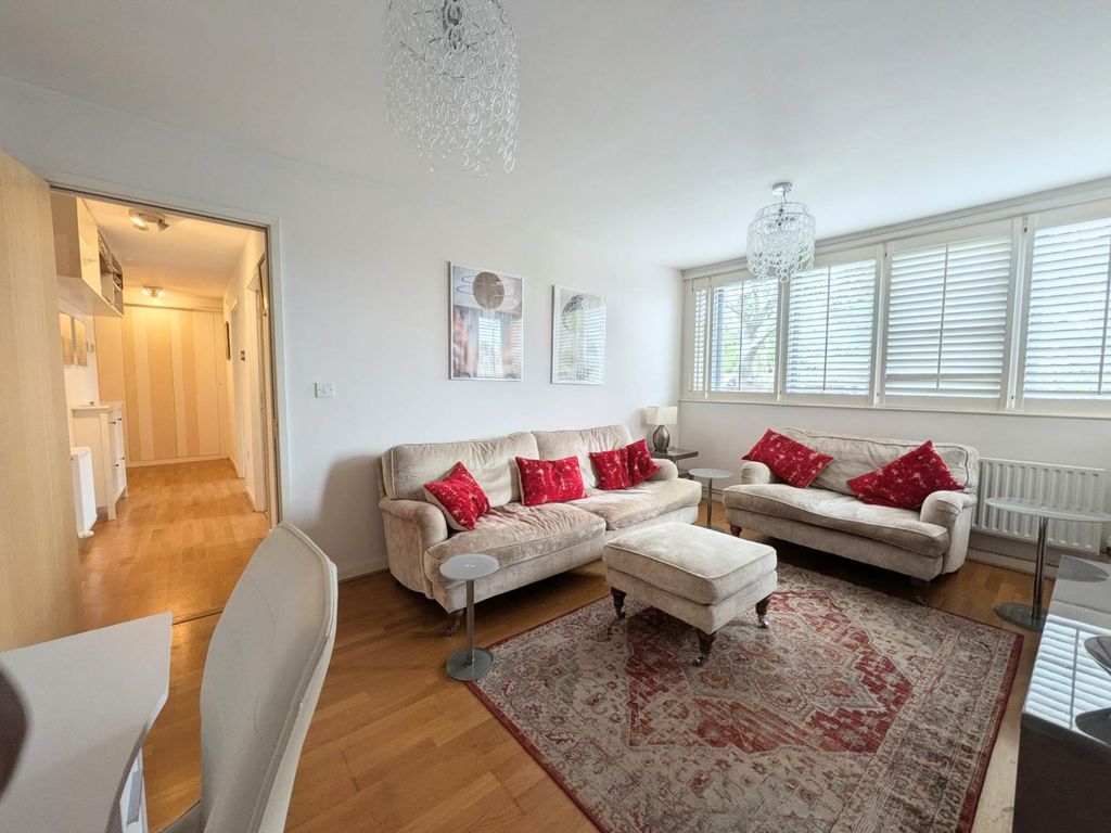 Property photo 3 of 13