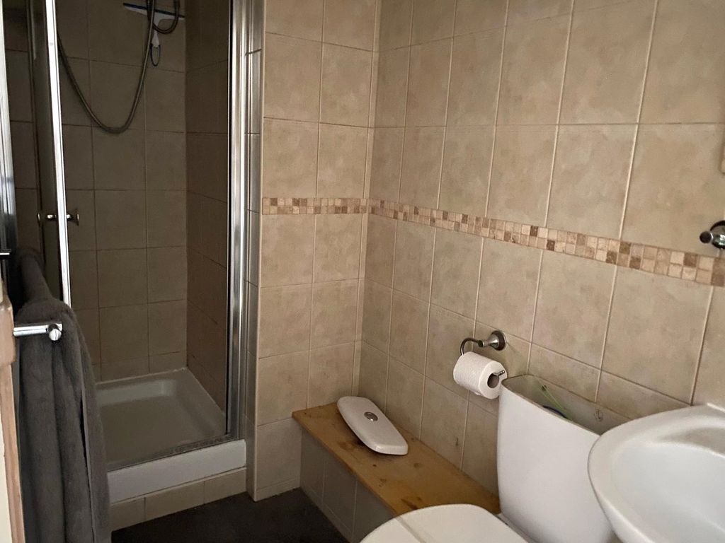 Property photo 3 of 3 Picture No. 02