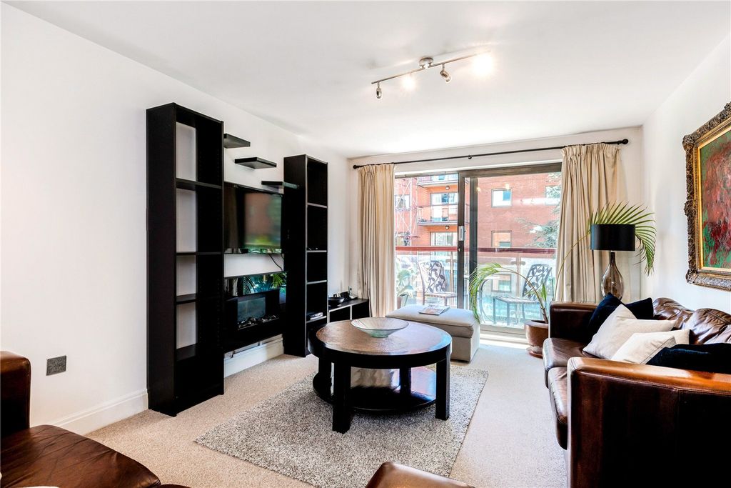 Property photo 1 of 13 Reception Room