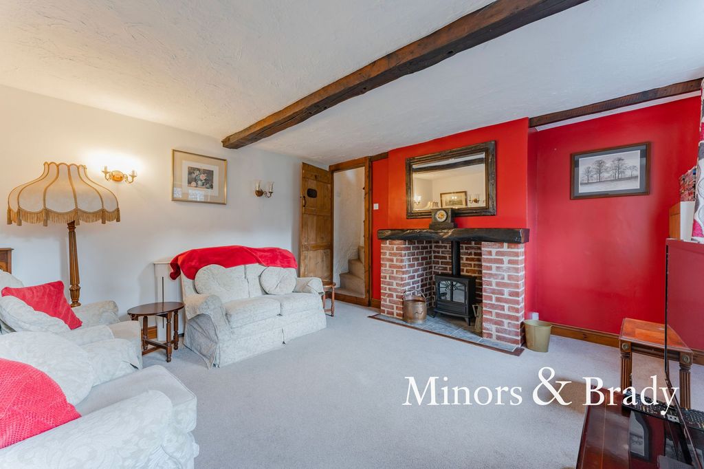 Property photo 2 of 17