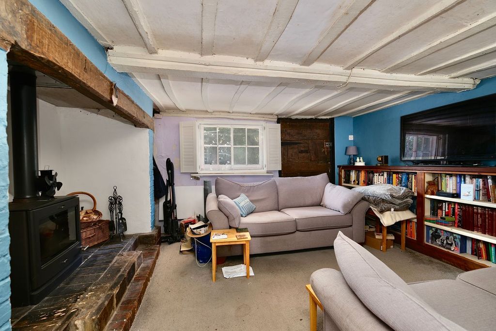 Property photo 2 of 12