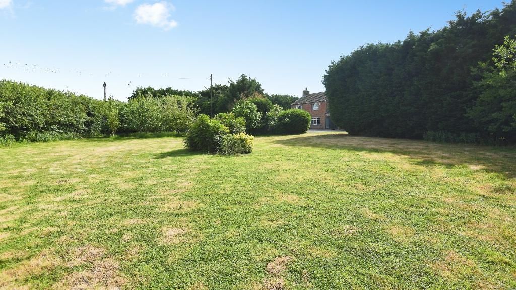 Property photo 3 of 47
