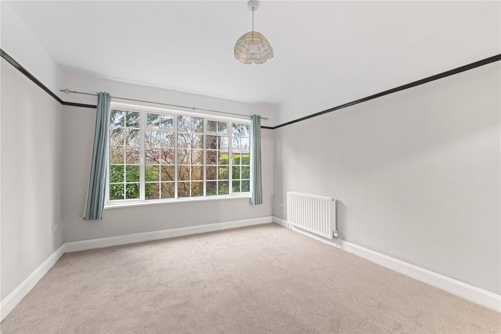 Property photo 2 of 15 Picture No. 21