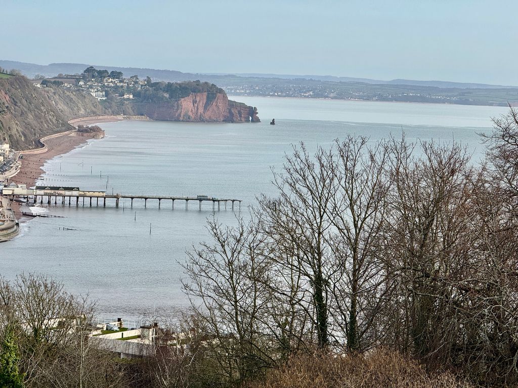 Property photo 3 of 26 Views Over Teignmouth