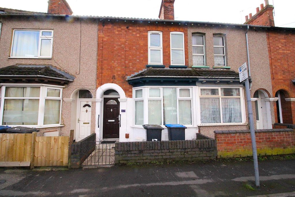 Property photo 1 of 11 Front (Exterior)