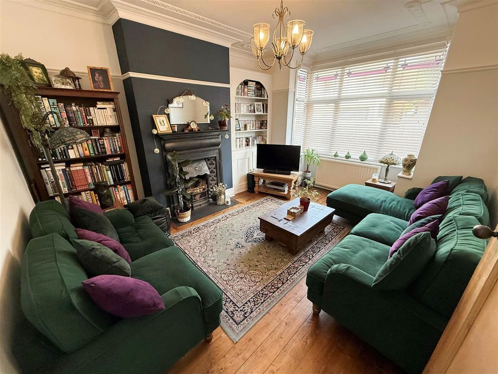 Property photo 2 of 13 Sitting Room