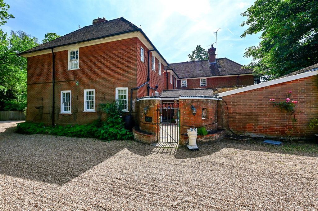 Property photo 1 of 15 Picture No. 23