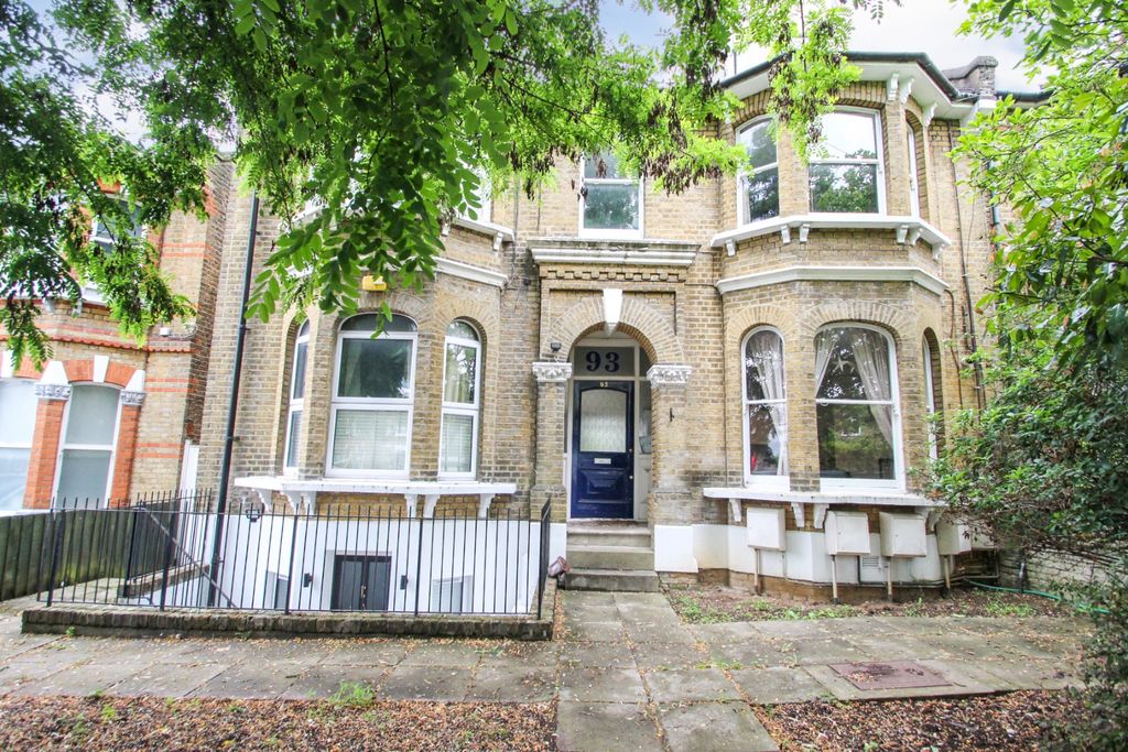 Property photo 1 of 10 3958800