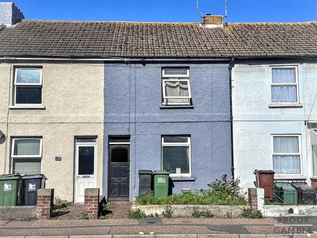 Property photo 1 of 13 01323 438506