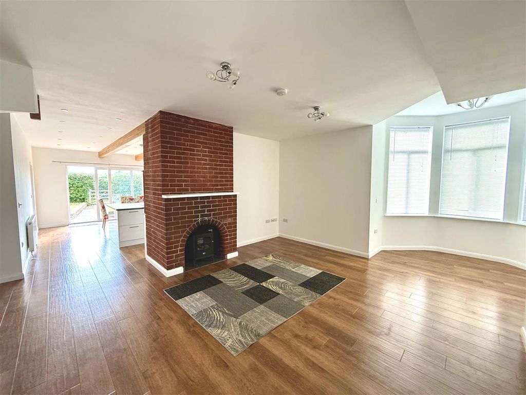 Property photo 3 of 24