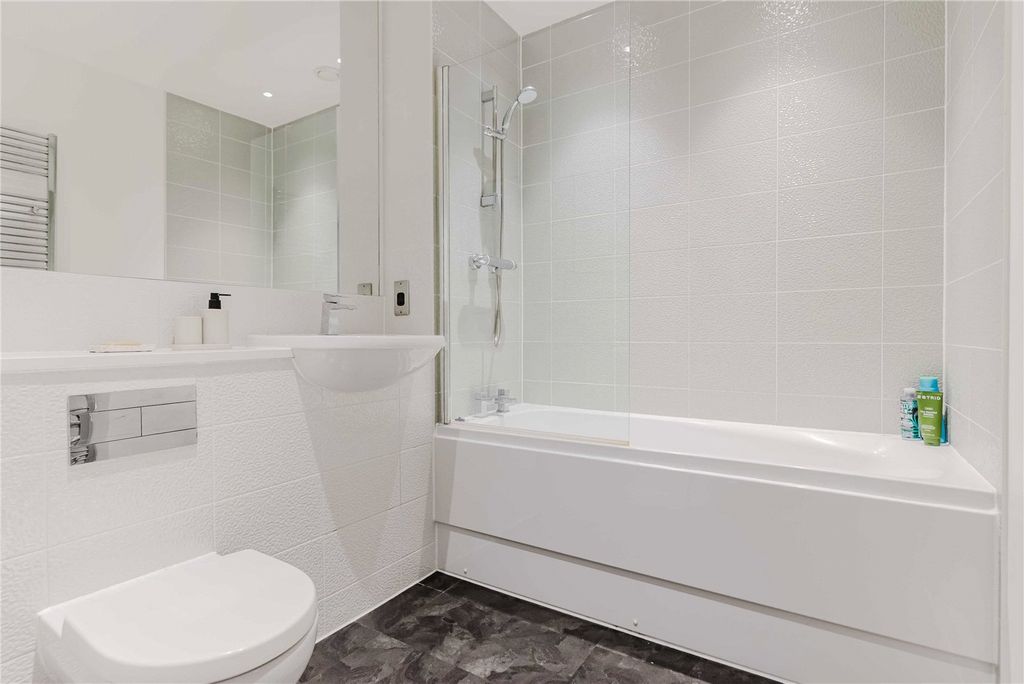 Property photo 3 of 18 Picture No. 09