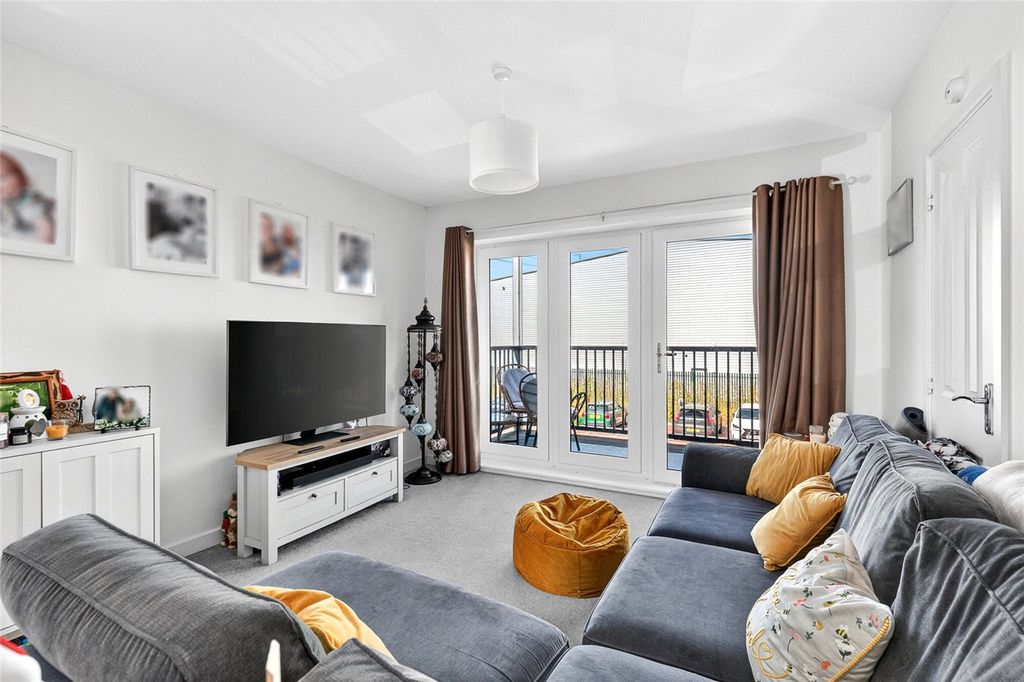 Property photo 1 of 21 Picture No. 13