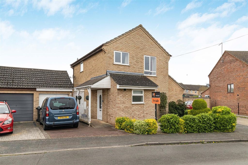 Property photo 1 of 21 24_78401.Jpg