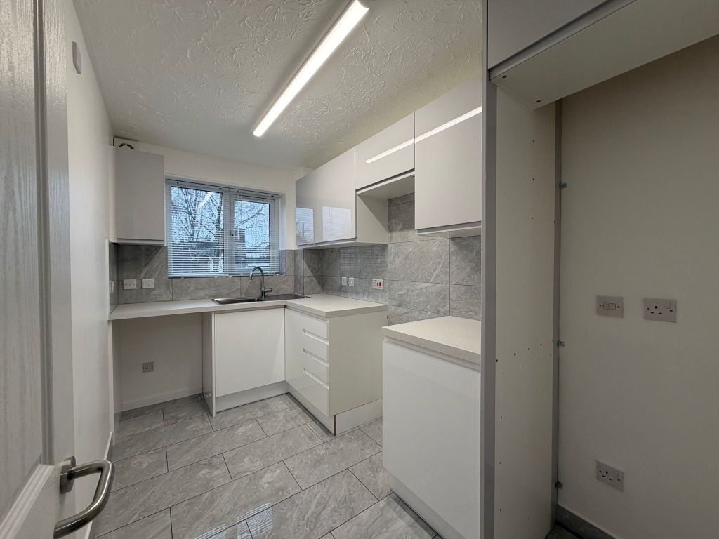 Property photo 3 of 10 Image