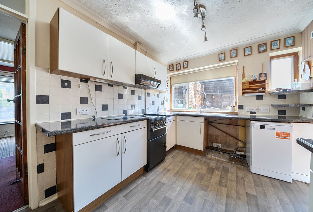 Property photo 2 of 23 1477394-15-6A27E8...