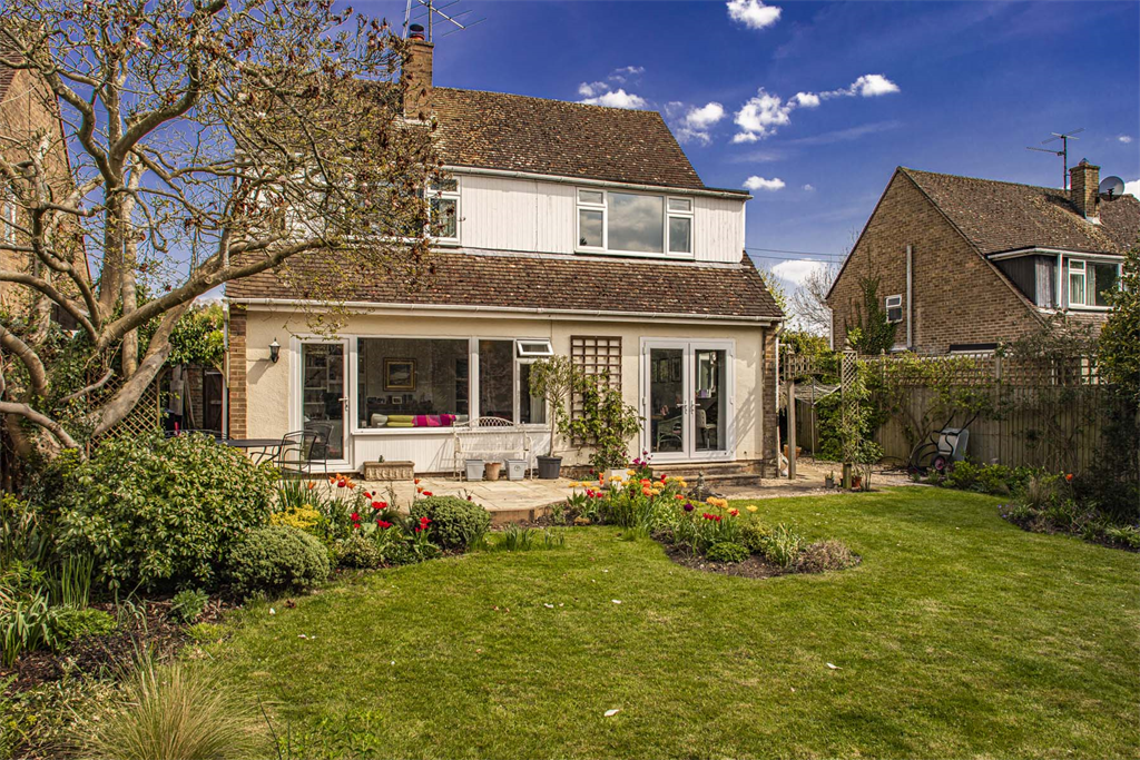 Property photo 1 of 18