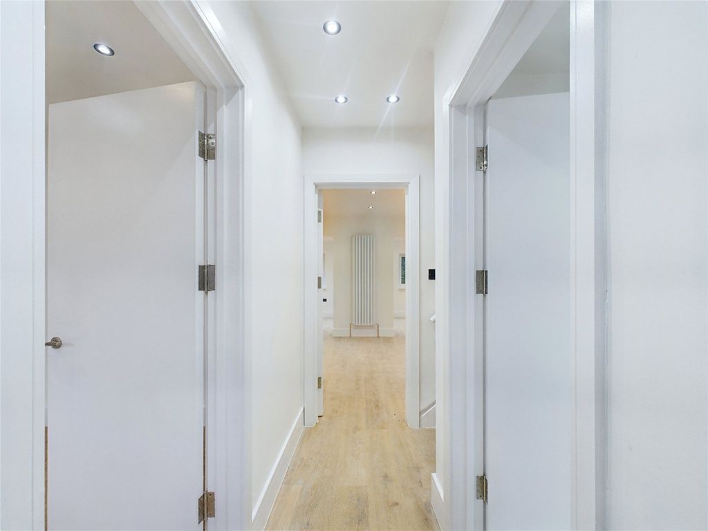 Property photo 3 of 17 Picture No. 03