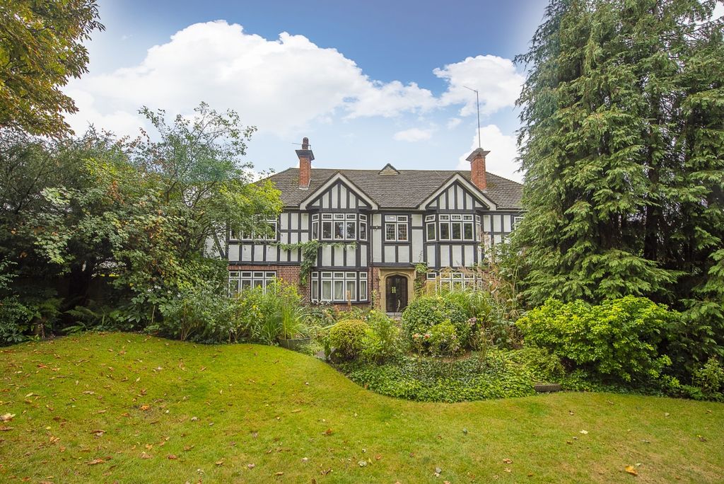 Property photo 1 of 9