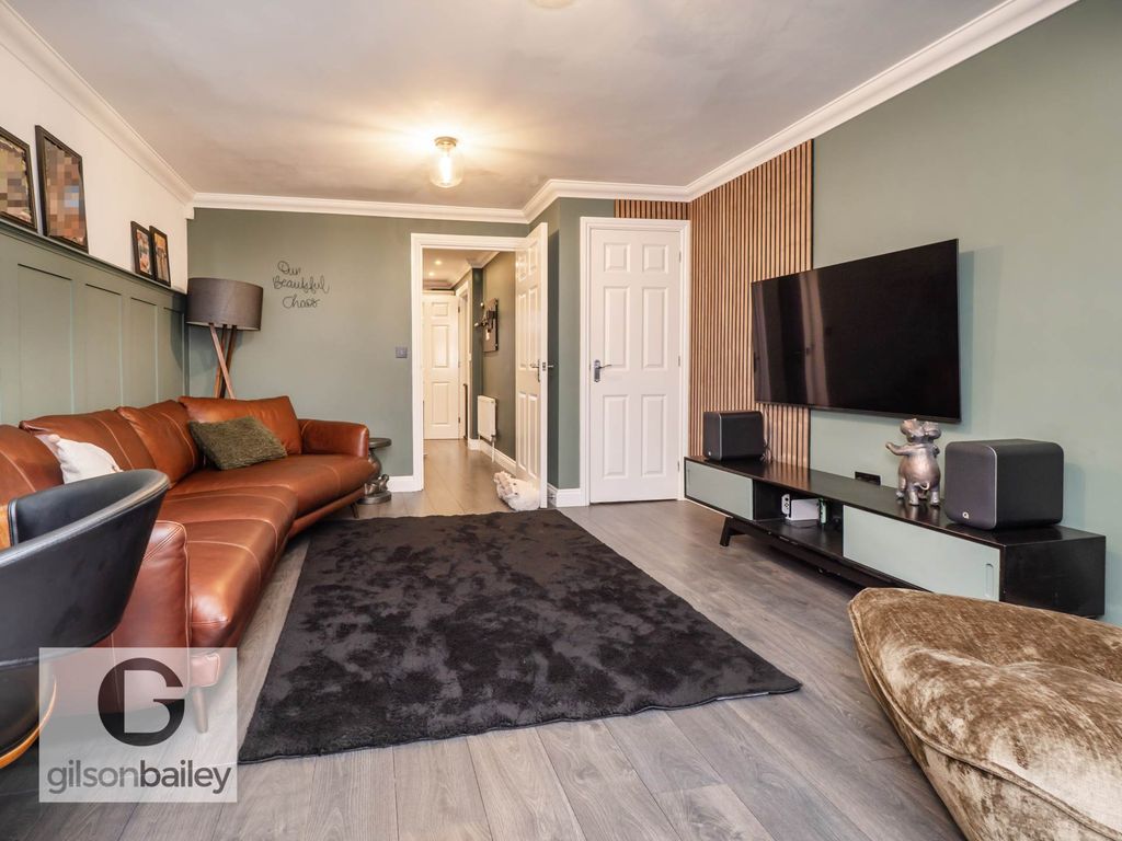 Property photo 3 of 22