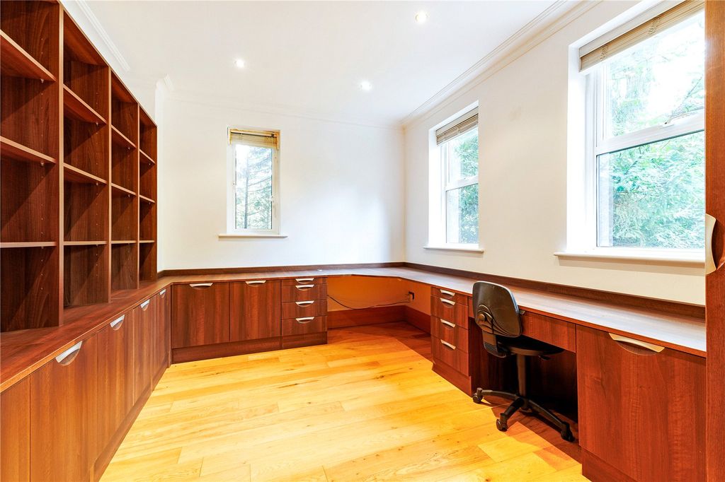 Property photo 2 of 16 Study