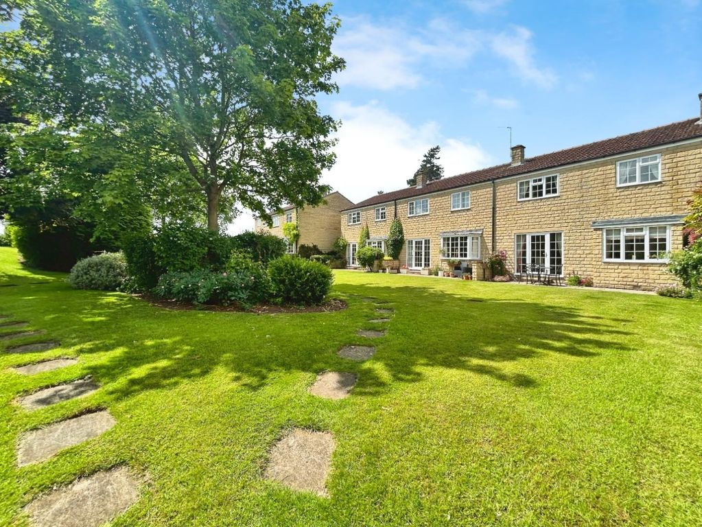 Property photo 1 of 16 32672Ba4-Image00004.Jpeg