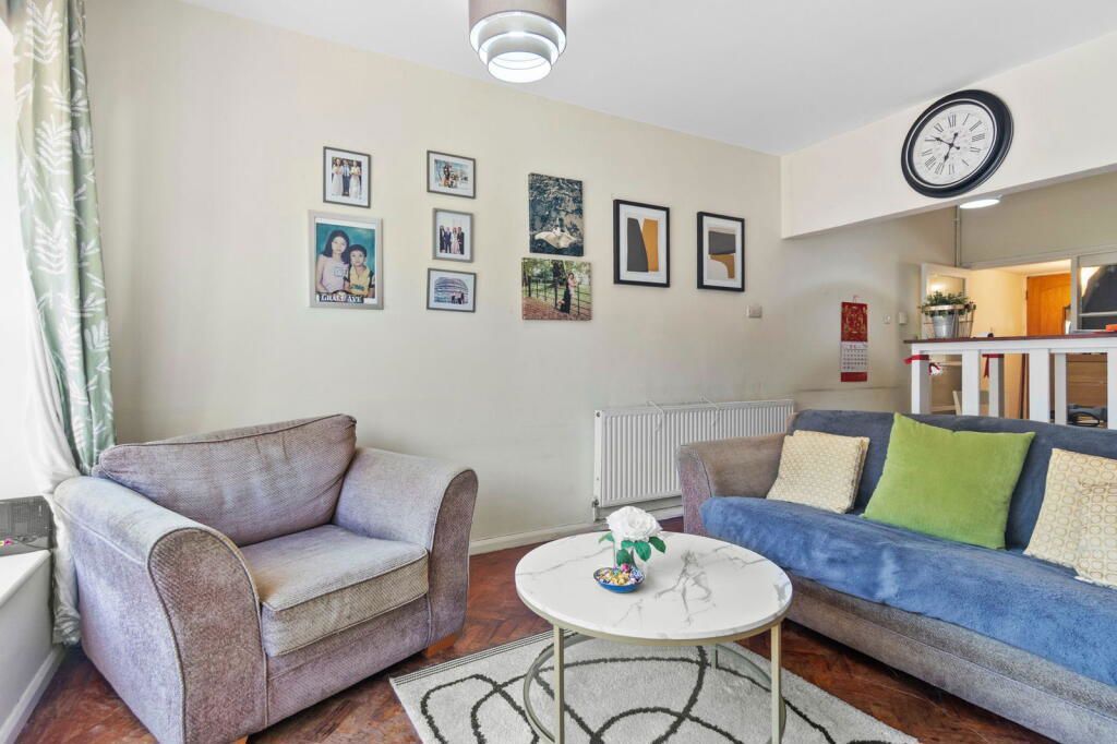 Property photo 3 of 12