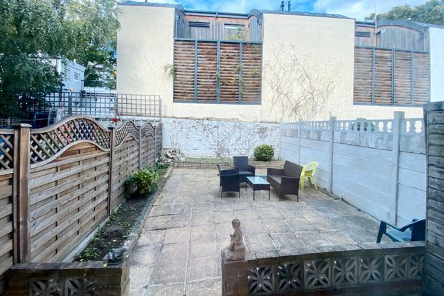 Property photo 3 of 12