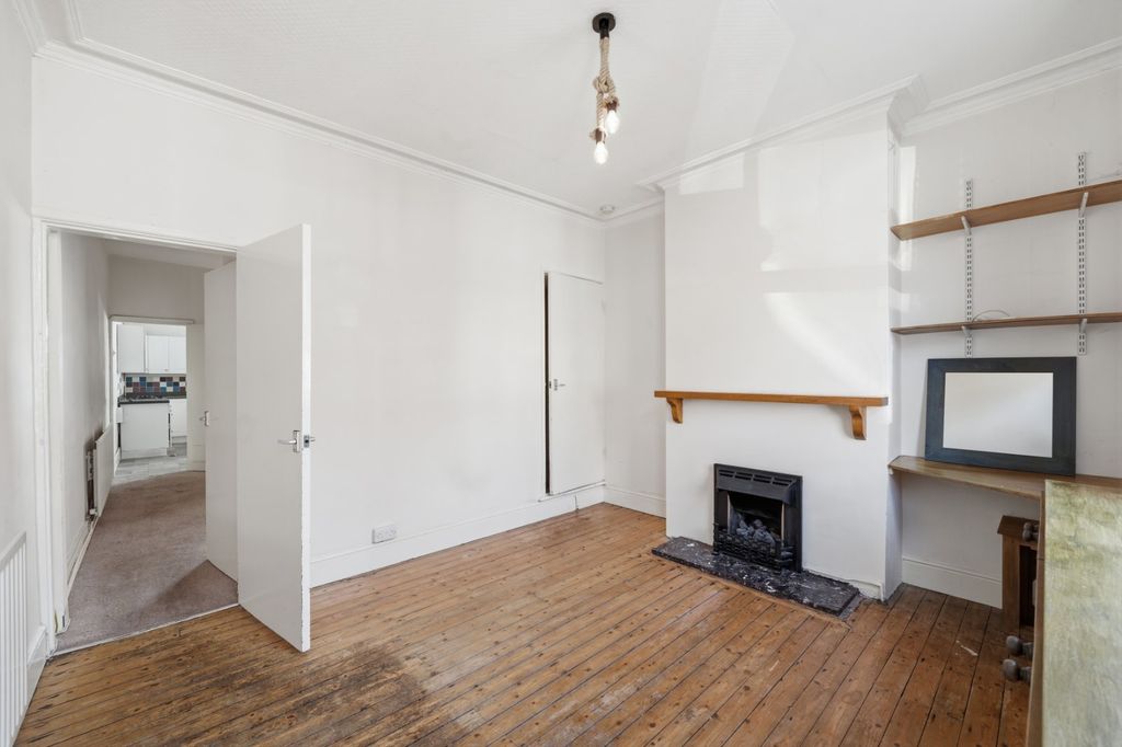 Property photo 3 of 12 Picture No. 09