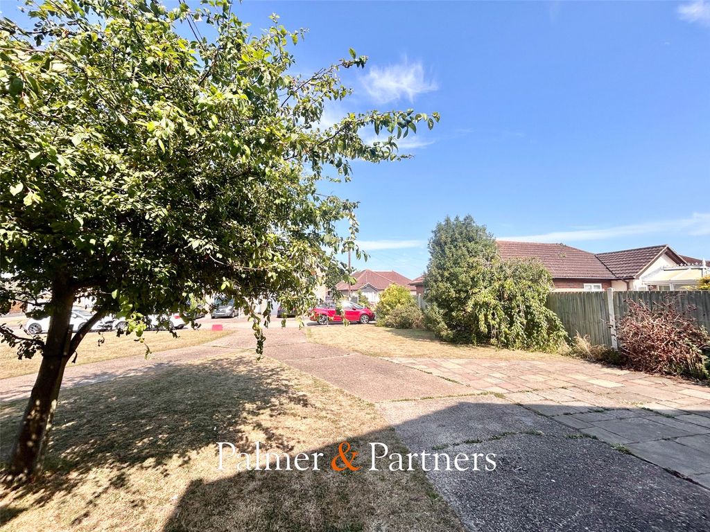 Property photo 3 of 12 Picture No. 04