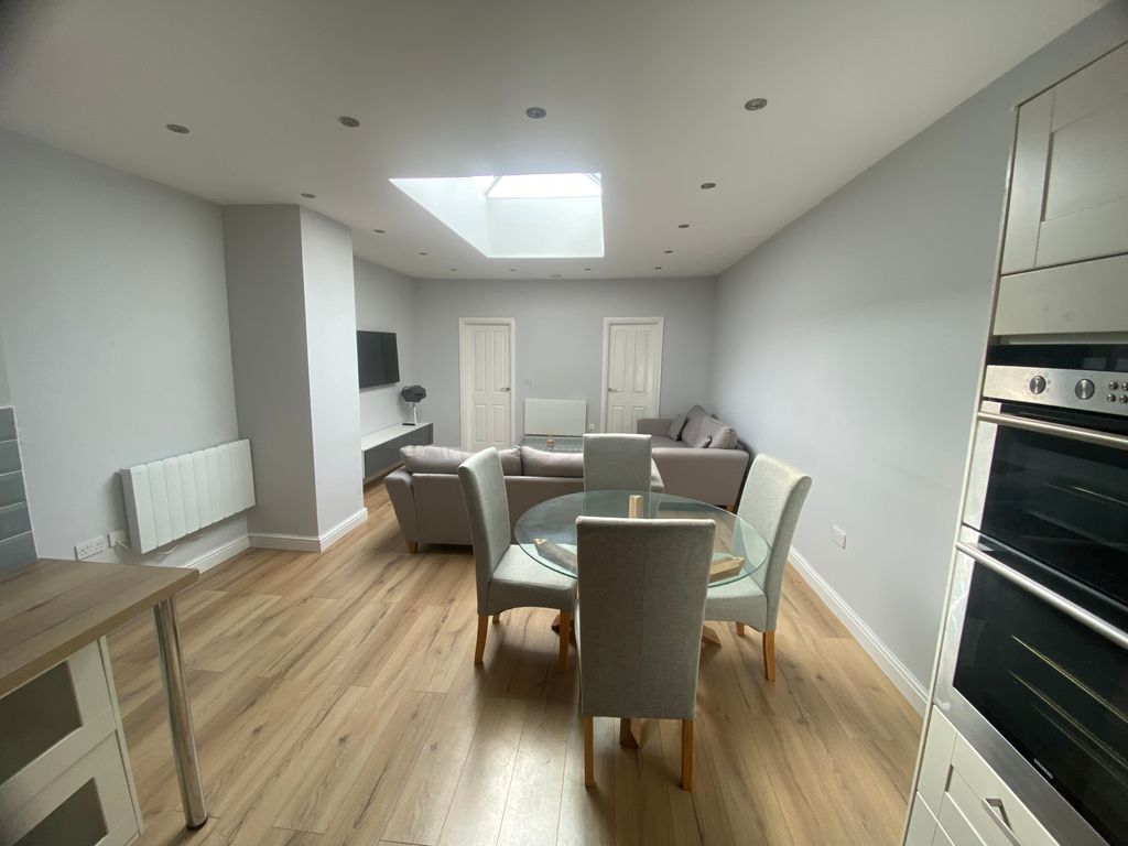 Property photo 3 of 7 Annex