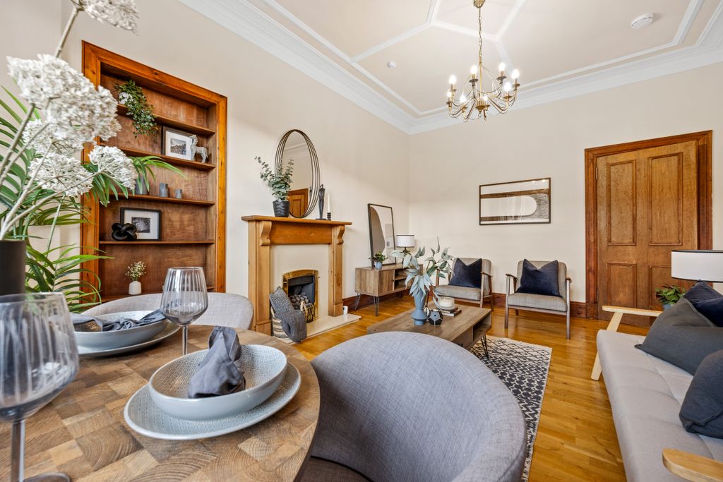 Property photo 3 of 16 56Airliestreet29