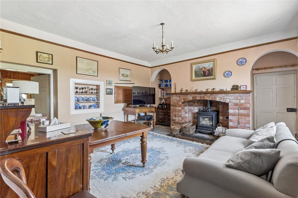 Property photo 3 of 27 Sitting Room