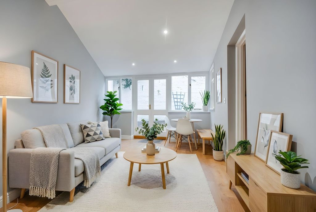 Property photo 3 of 19