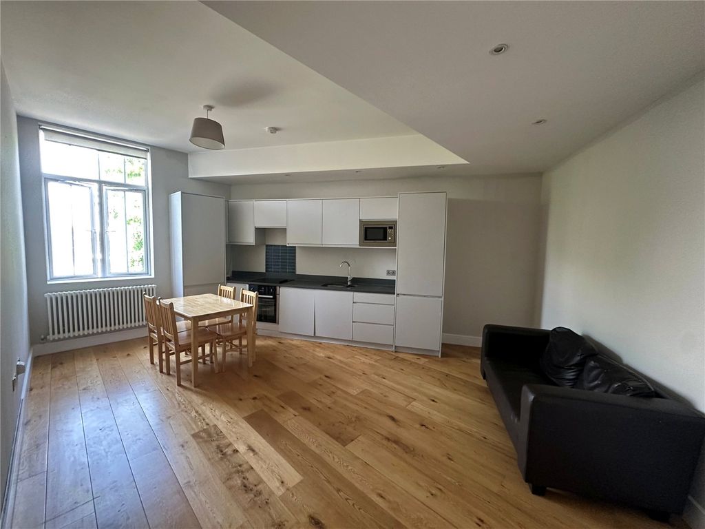 Property photo 2 of 6 Picture No. 05
