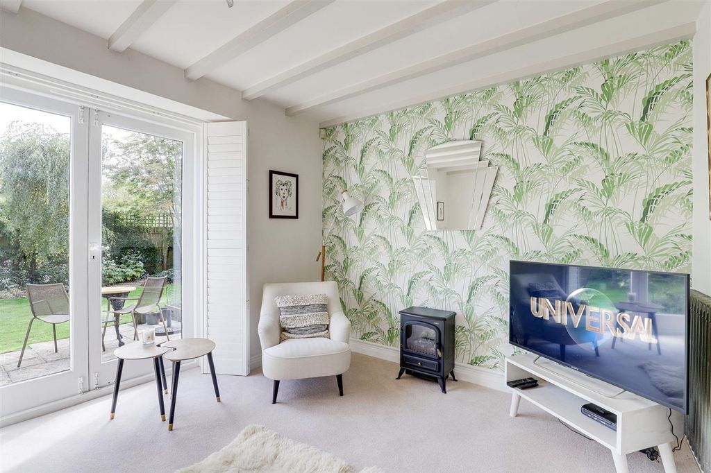 Property photo 3 of 36