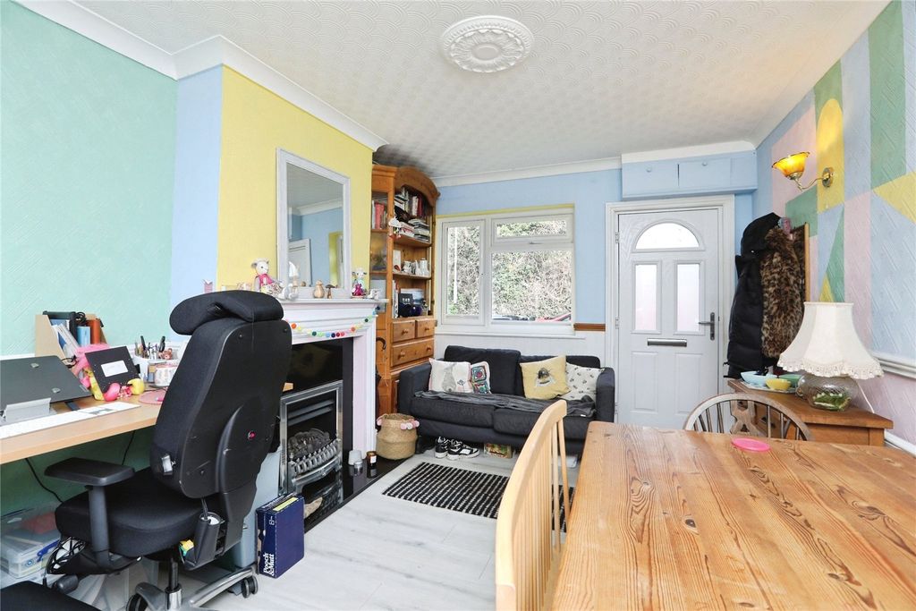 Property photo 2 of 20 Dining Area