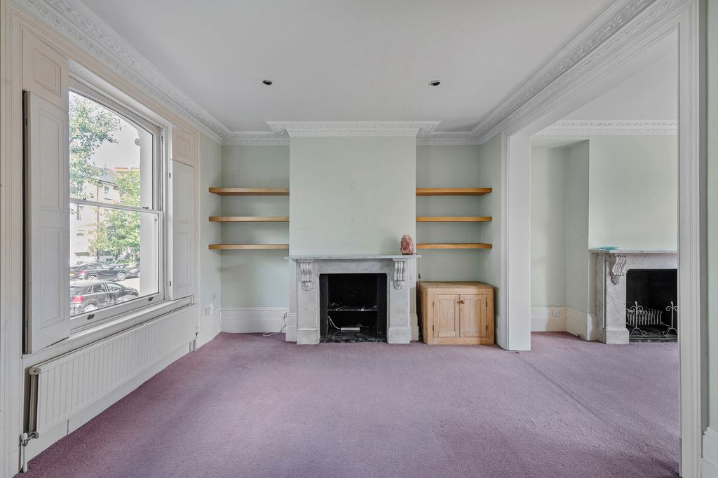 Property photo 3 of 33
