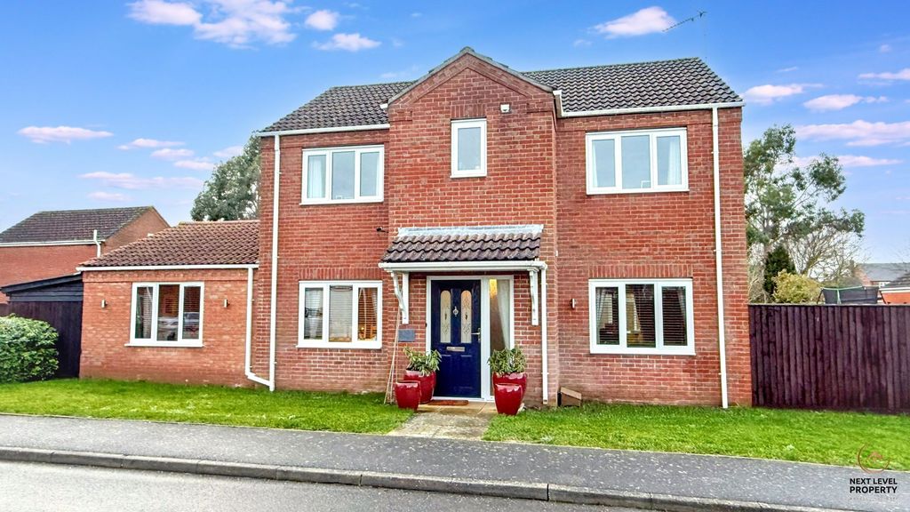 Property photo 1 of 36